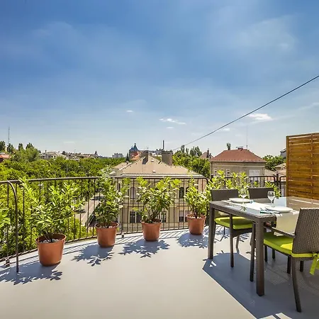 Апартаменты Terrace At Park *
